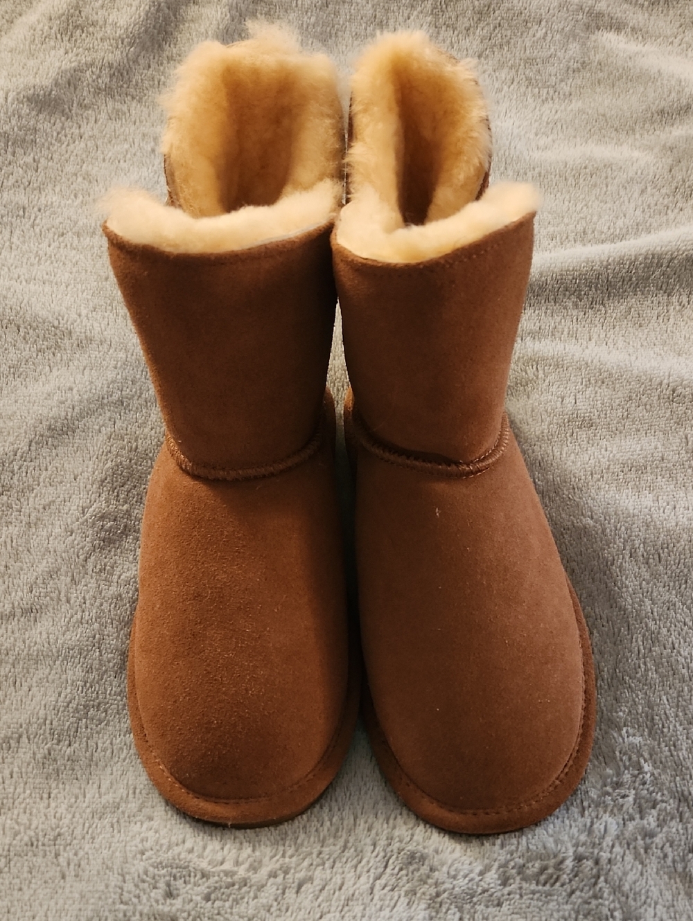 Bearpaw Classic Shearling-Lined Brown Suede Boots
